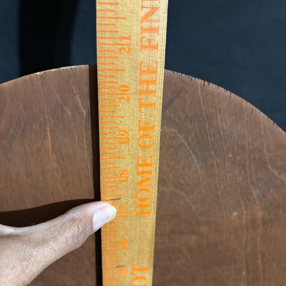 Vtg. Wood Carved Wheat Motif Wall Display with 64-slots for Collectible Spoons - Picture 6 of 6